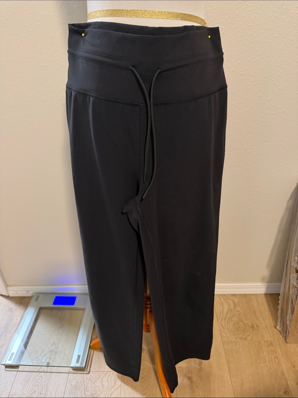 VUORI Black Drawstring Active Pants